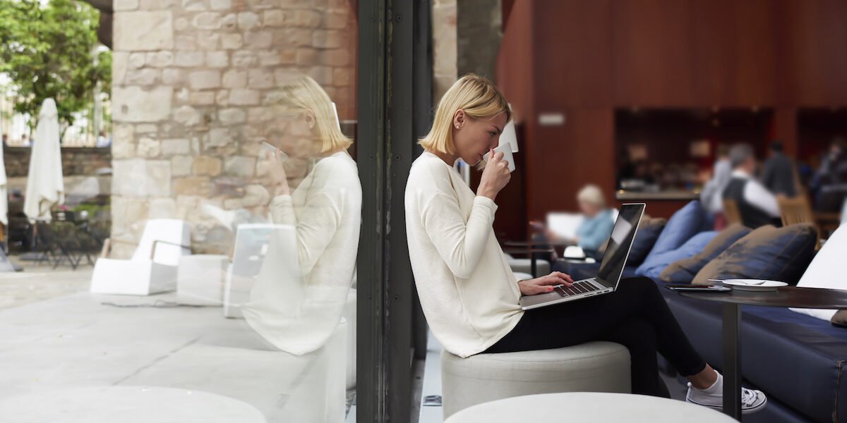 woman at cafe